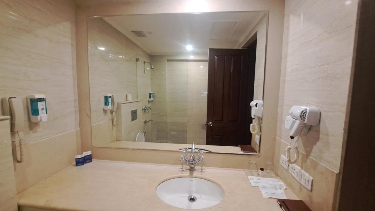 Madhuban Sarovar Portico Масурі Екстер'єр фото